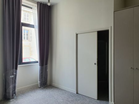 Location Appartement 2 pièces 49m² LA ROCHELLE 17000 - Photo 5