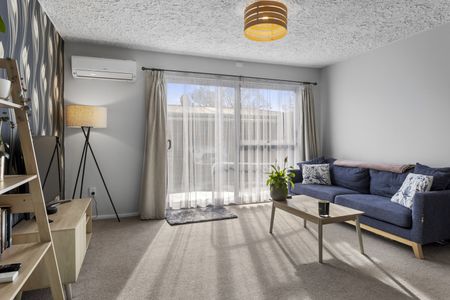 Great location to city centre 1-Bedroom Flat - Photo 3