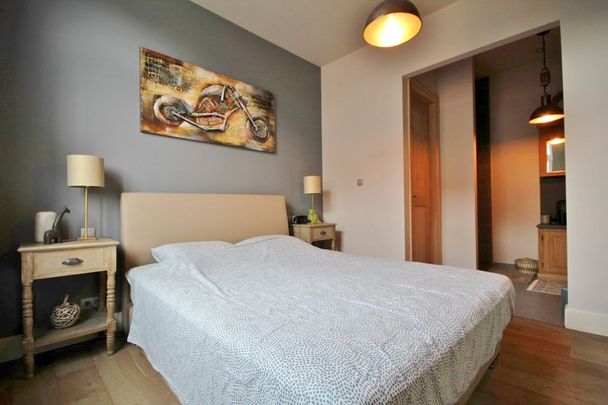 Charmante gemeubelde hoekwoning gelegen in het hartje van Zoutleeuw - Photo 1