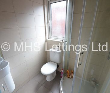 5 Bedroom Mid Terraced House for rent in Winfield Terrace - Photo 3