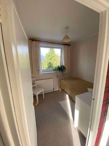 Waters Road, London, Greater London, SE6 - Photo 4