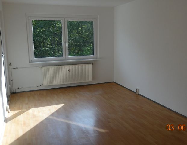 4-Raum-Wohnung mit saniertem Bad - Foto 1
