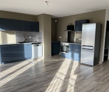 Location Appartement 2 pièces 50m² ETAMPES 91150 - Photo 2