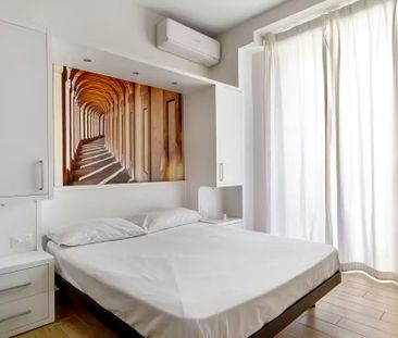 Largo Caduti del Lavoro, Bologna, Emilia-Romagna 40122 - Photo 4