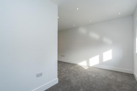 1 bedroom duplex to rent - Photo 5