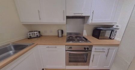 3 bedroom flat to rent - Photo 5