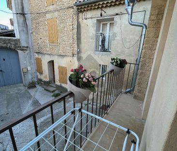 A LOUER Appartement Châteauneuf Du Pape 3 pièce(s) 50 m2 avec balcon, - Photo 1