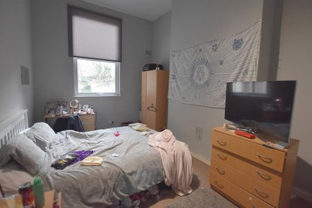 2 bedroom ground floor flat to rent - Photo 5