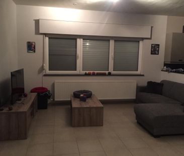 - Net gelijkvloers appartement met 2 slaapkamers. - Photo 5