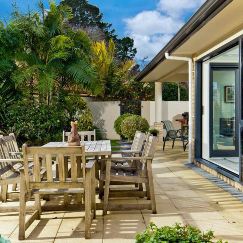 Executive home in Greenhithe - Photo 1