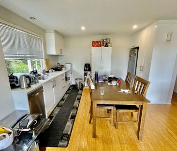 2 Bedroom, 1 bathroom unit - Photo 1