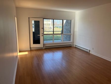 305 Rue Laviolette, app.109, J7Y 4H7, J7Y 4H7, Saint - Photo 4