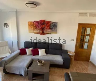 Alquiler de piso en Centro - Photo 1