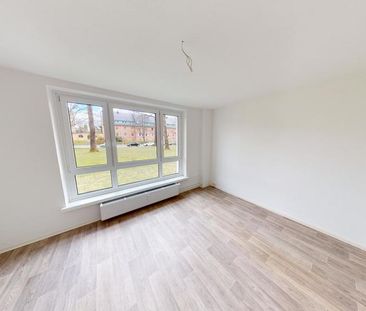 Zentral gelegene 2-Raum-Wohnung mit Balkon - Photo 2