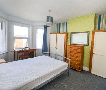 Shelbourne Road, Bournemouth, BH8 - Photo 1