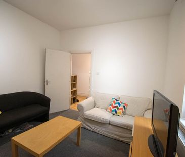 Room in a Shared House, Abdale Road, W12 - Photo 1