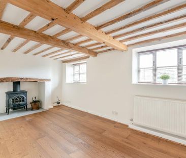 4 bedroom detached house to rent - Photo 1