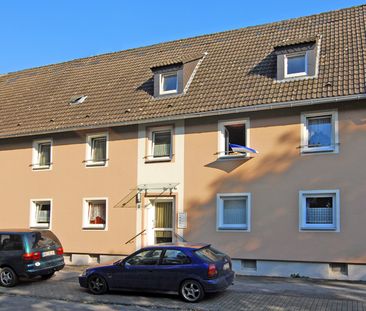 Im grünen aber doch Zentral, neu tapeziert und frisch gestrichen - Foto 1