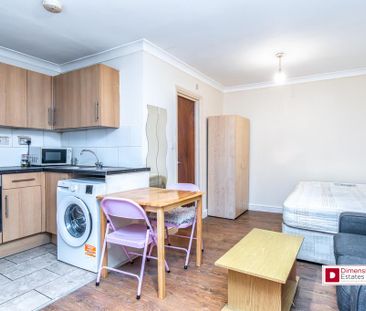 Studio to rent - Photo 2