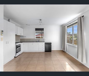 7 Martindale Crescent, Seymour, Vic 3660 - Photo 1