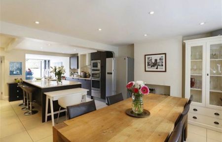 4 Bed End Terrace, Redgrave Road, SW15 - Photo 4