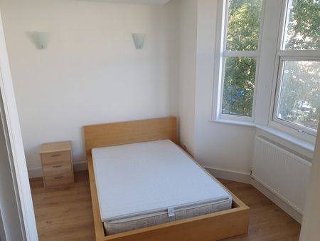 1 Bed Flat, Cromwell Avenue, N6 - Photo 3