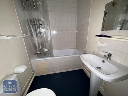 Location Appartement 2 pièces 29m² ALENCON 61000 - Photo 2