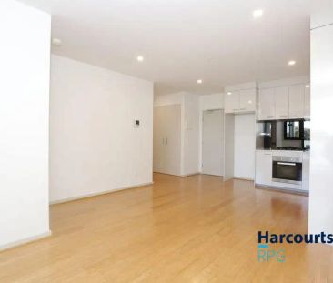 “One Bedroom Apartment with Car Spot” - Photo 1