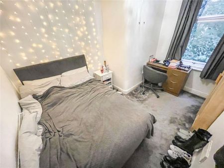 4 bedroom terraced house to rent - Photo 4