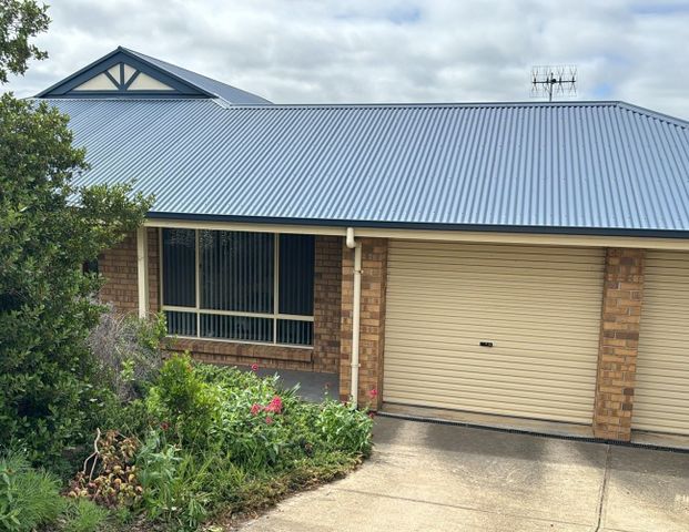 34 Cudmore Rd, McCracken SA 5211 - House For Rent | Domain - Photo 1