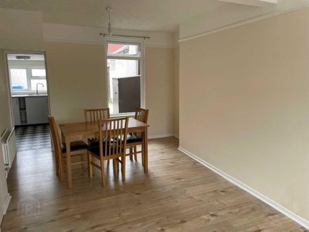 89 Circular Road, Larne, BT40 3AQ - Photo 2