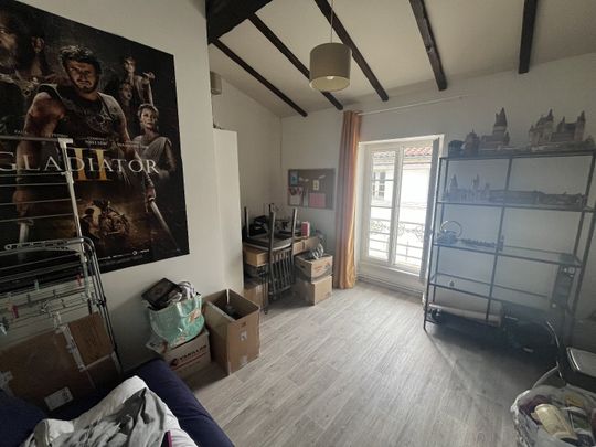 Location Appartement 4 pièces 107m² JARNAC 16200 - Photo 1