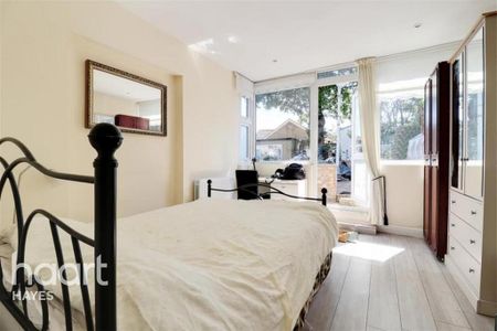 1 bedroom flat to rent - Photo 3