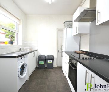 3 bedroom terraced house to rent - Photo 1