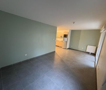 location Appartement T3 DE 65.46m² À PLESSIS TREVISE - Photo 2