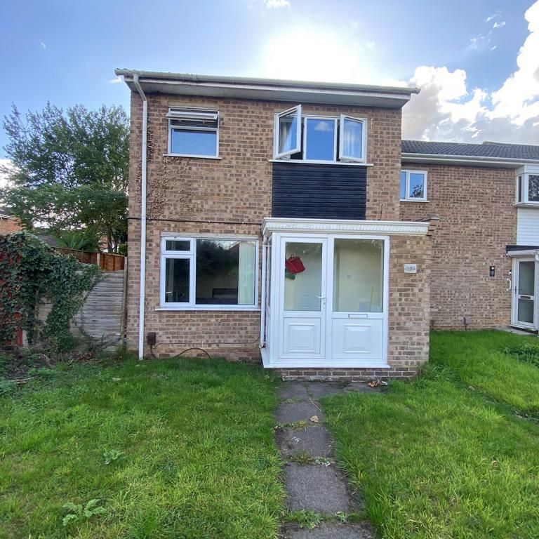 3 bedroom semi-detached house to rent - Photo 1