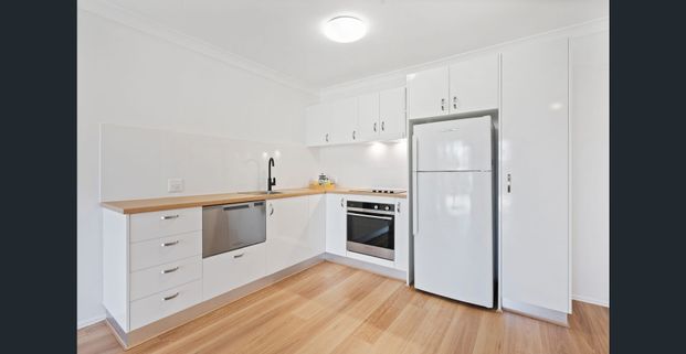 Delightful community living for 55's - Photo 1