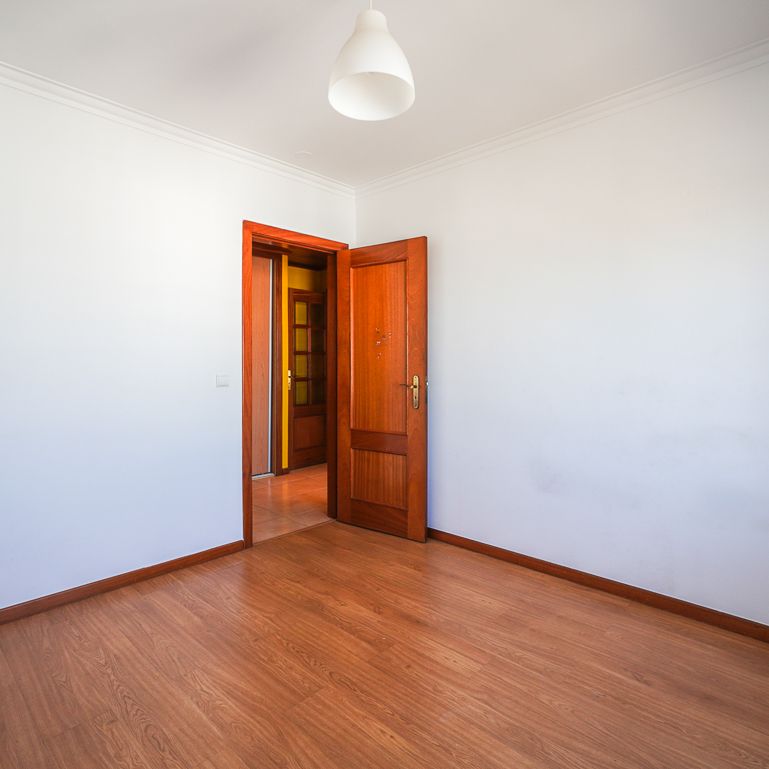 Apartamento T3 São Domingos de Rana com uma belíssima vista mar - Photo 1