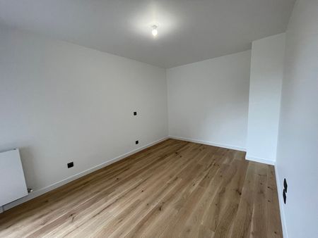 Appartement Noisy Le Grand 2 pièces 39.42 m2 avec terrasse et parking - Photo 4