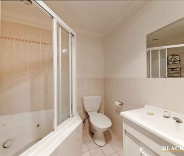 One Bedroom Apartment in Central Park Complex - Photo 4