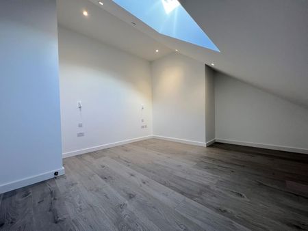 Liongate House, Guildford, GU1 - Photo 2