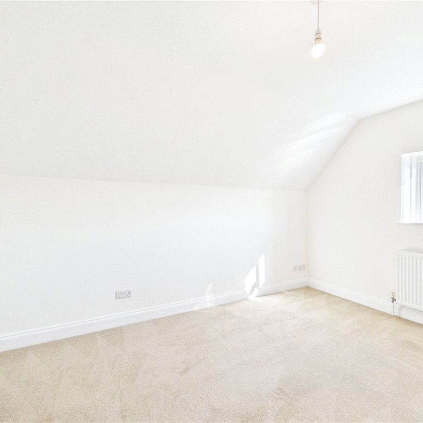 Beech Hill Road, Mortimer, Reading, Berkshire, RG7 - Photo 1
