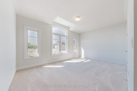 For Lease - 15 Backhouse Drive, Richmond Hill, Ontario - Photo 5