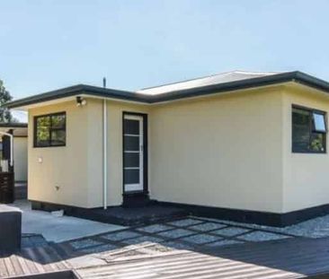 Sunny, Stylish Four-Bedroom Home in Prime Raumati Beach Location - Photo 5