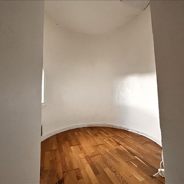 4 pièces - Meublé - 96,9 m² - 2ème étage - Colocation non autorisée - Photo 1