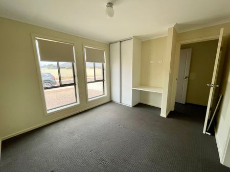 Modern Home - Central Location - Photo 5