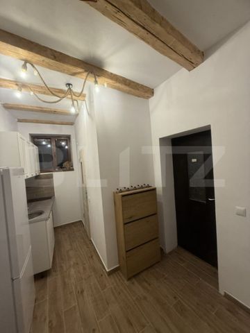 Garsonieră 28 mp, prima închiriere, singur în curte cu te - Photo 5