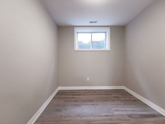 For Lease - 193 HANMER Street Unit# Basement, Barrie, Ontario - Photo 1