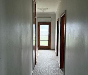 Charming 3BR Home with Modern Comforts - Photo 1