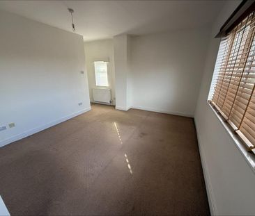 4 bedroom detached house to rent - Photo 5
